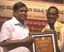 Ramesh Bantakal conferred Basavaratna National Award